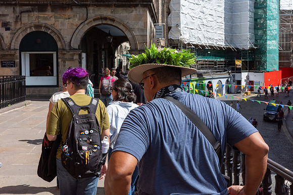 The Hat Says It All, Victoria Terrace, Edinburgh