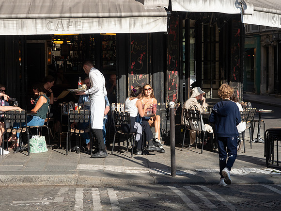 Café Scene, St Regis, Paris