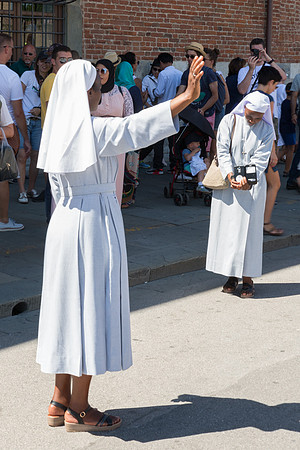 Nuns, Pisa, Italy