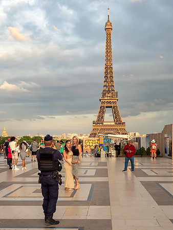 Eiffel Tower Photo Op, Paris